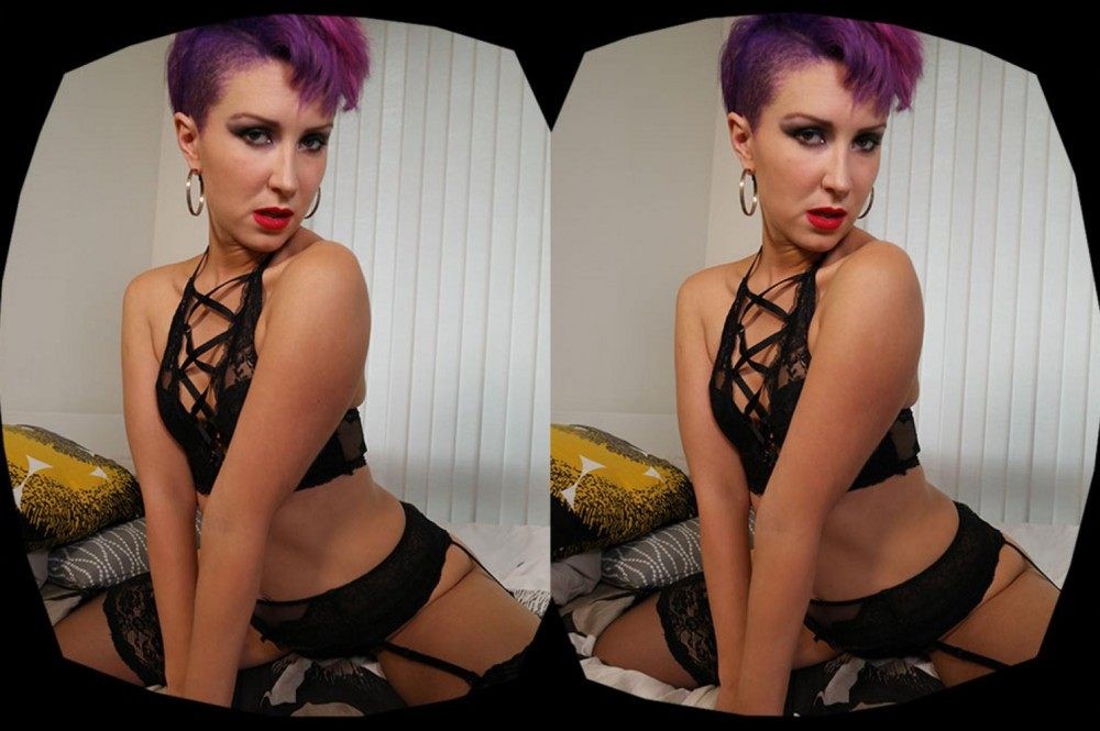 Lily McCoy in Intense VR Pussy Play