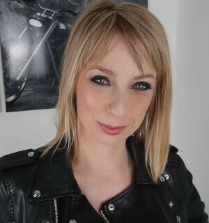 Alisia-AmateurVR3D Pornstar