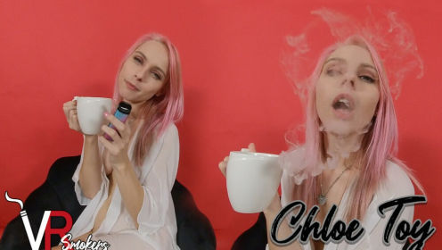 Chloe Toy - Vaping