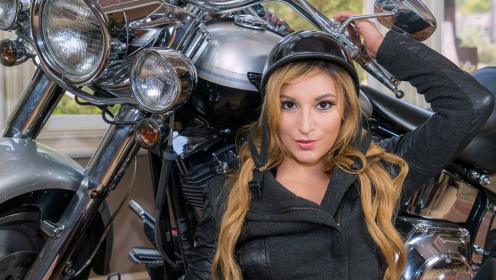 Adriana Chechik & Kendra Spade in Hot VR Tease