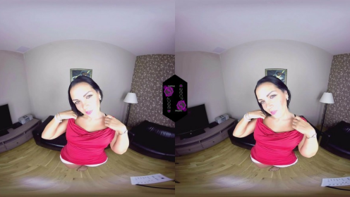 Nina Black VR Casting: Amateur Strips in VR