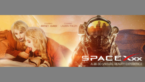 Britney Amber & Lauren Phillips in Sexy Alien VR