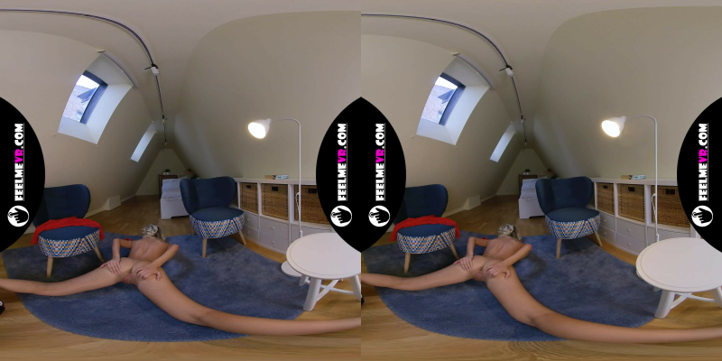 Tiffany Pretty Blonde Shows Open Pussy 180vr - Image 10