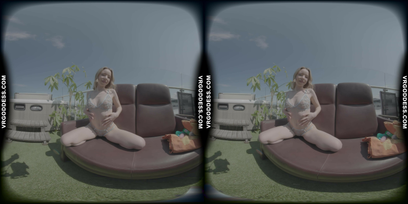 Kitty Kate Outdoor Solo in Stunning 4K - Image 2