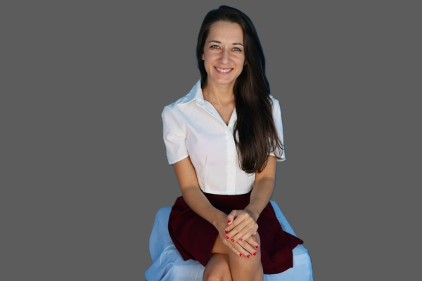 Tiny Tits Real Estate Agent Looking for Roommate [Passthrough] - Image 1