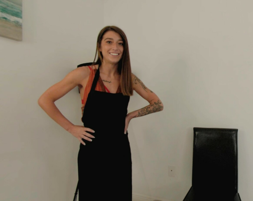 Squirting Waitress Gets Creampie as a Tip - Image 1