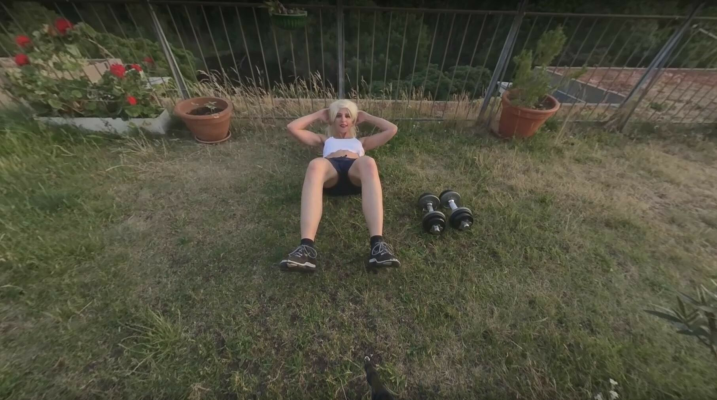 The Amazing Livi T. Shows You Her Hot Body - Image 3