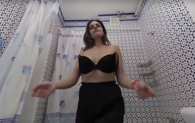 Adriana Chechik Steamy Bath Solo Play in 4K - Image 2