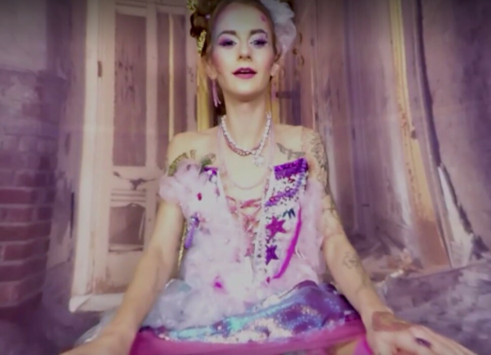 Adelle Unicorn Sizzles in Stunning 4K Solo - Image 1