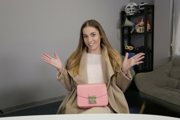 Eveline Dellai Hot Solo in Stunning 4K VR - Image 1