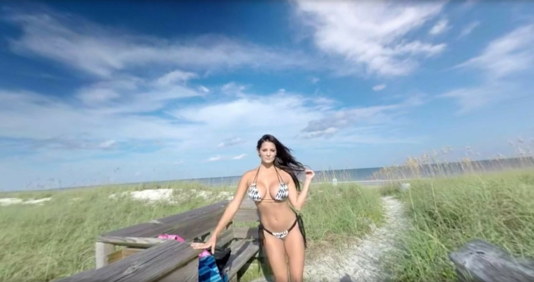 Pashence Marie Beach Day VR Fantasy - Image 5