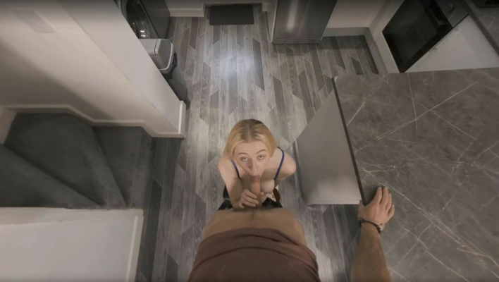 Em Yang in Wild VR Fuck Session - Image 4