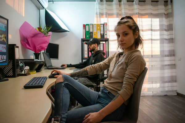 Zoe Foxxy - Office romance with a horny coworker - Image 1